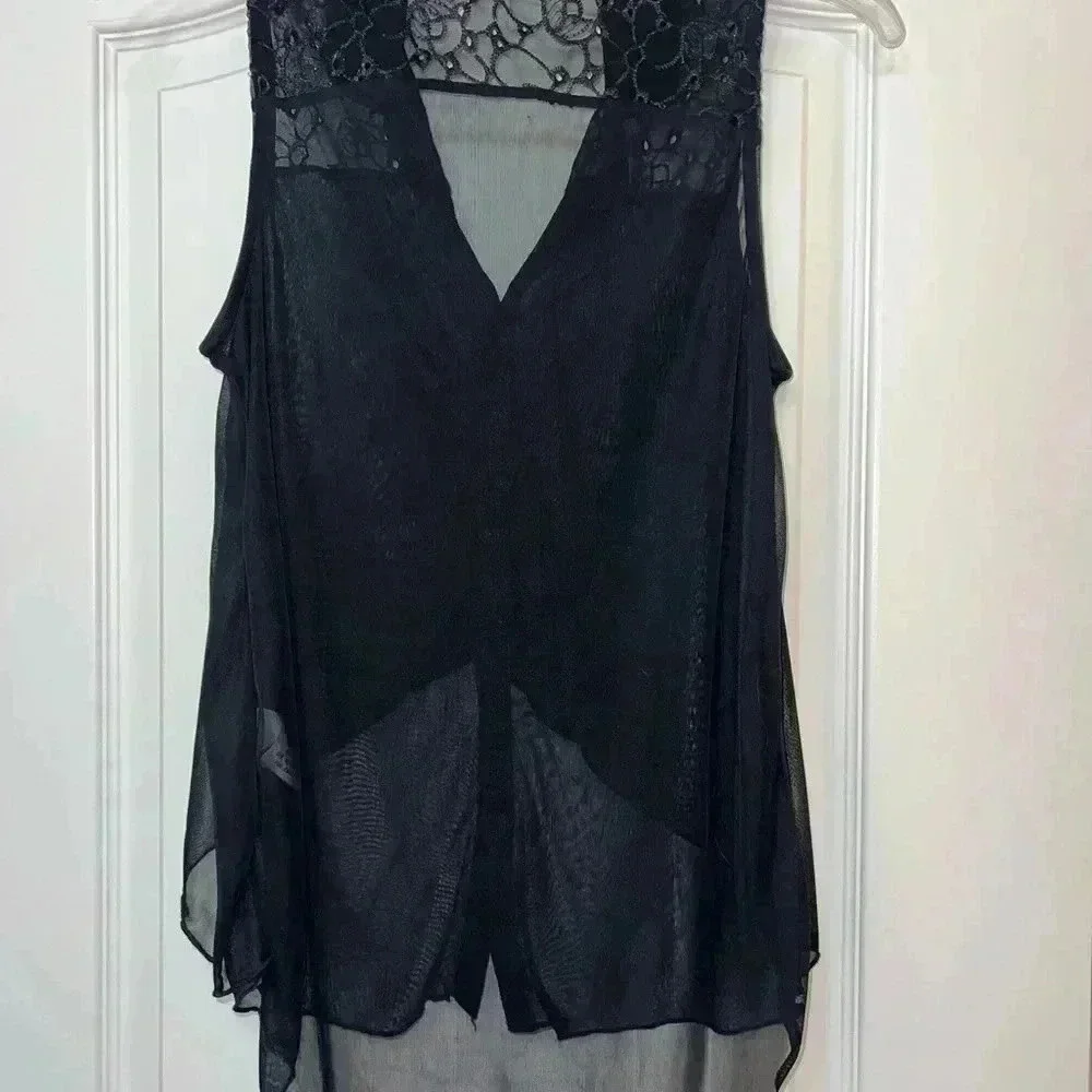 Elegant Black Lace Sleeveless Top